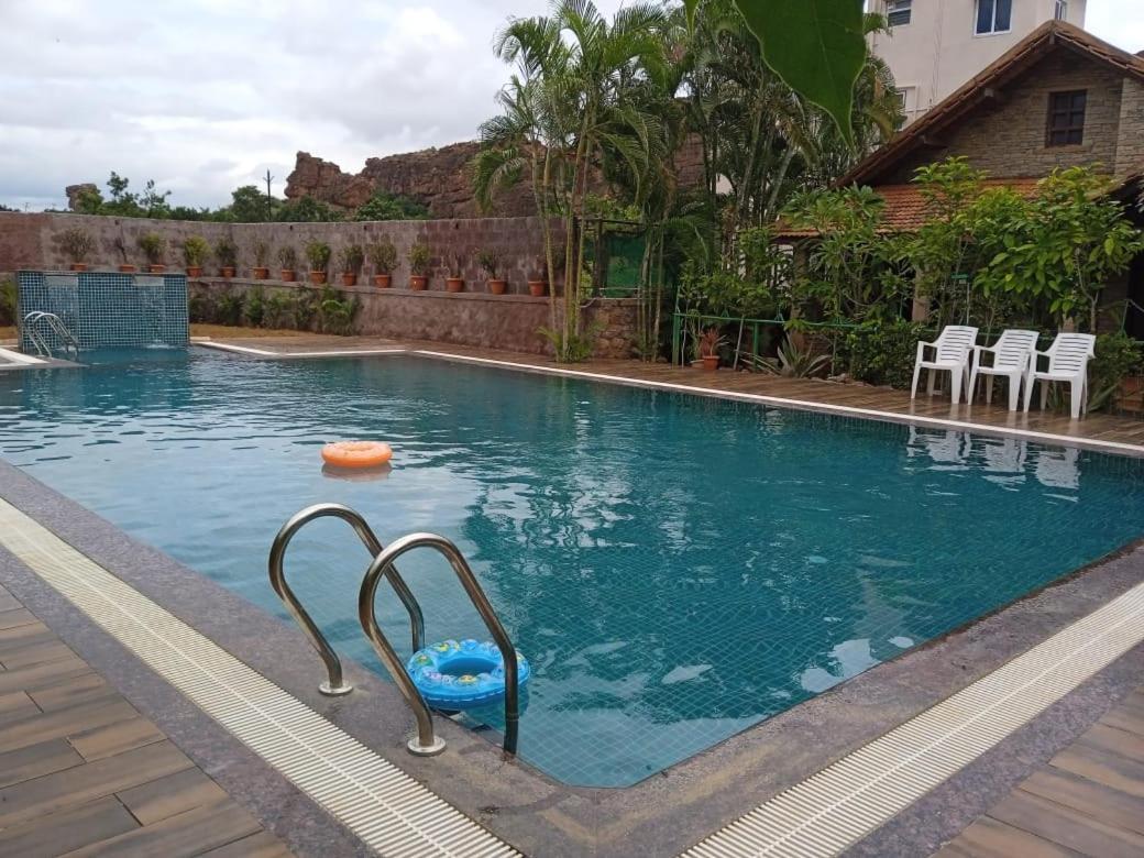 Badami Heritage Resort Exterior photo